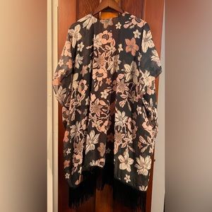 NWOT David and young beach cover kimono sheer with fringe